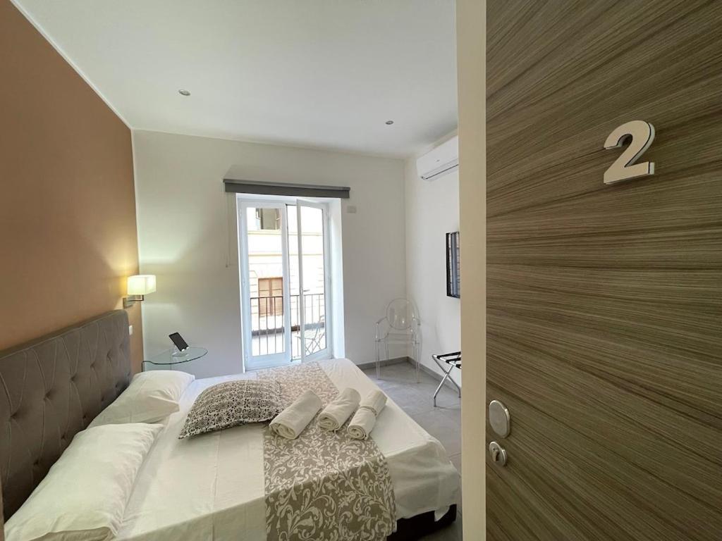 Ciu Ciu Home Suite Палермо Екстериор снимка
