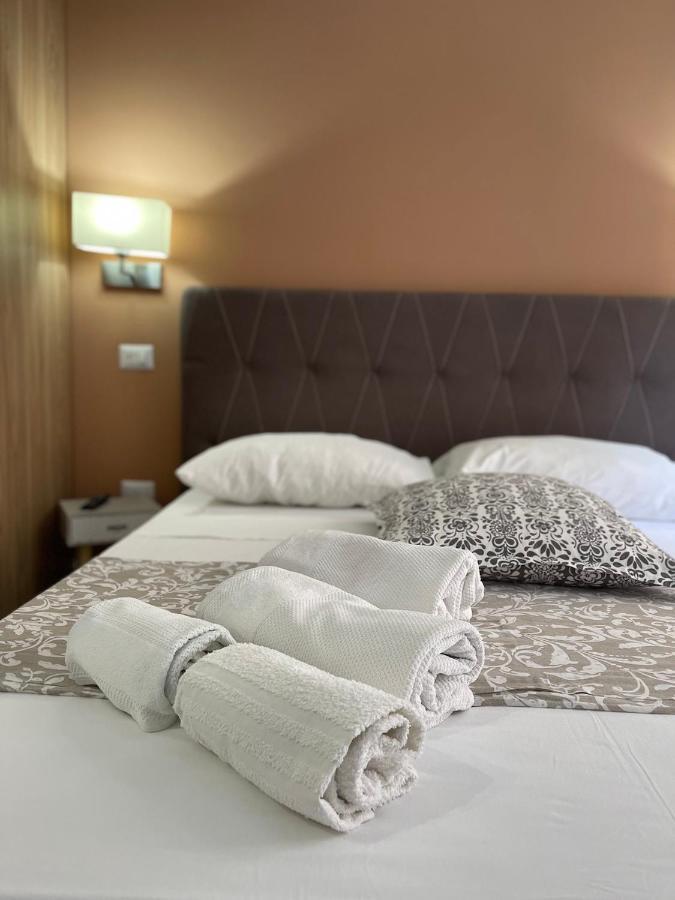 Ciu Ciu Home Suite Палермо Екстериор снимка
